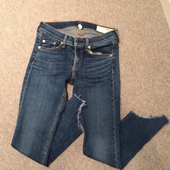 Rag and Bone Capri Jeans - Picture 1 of 3